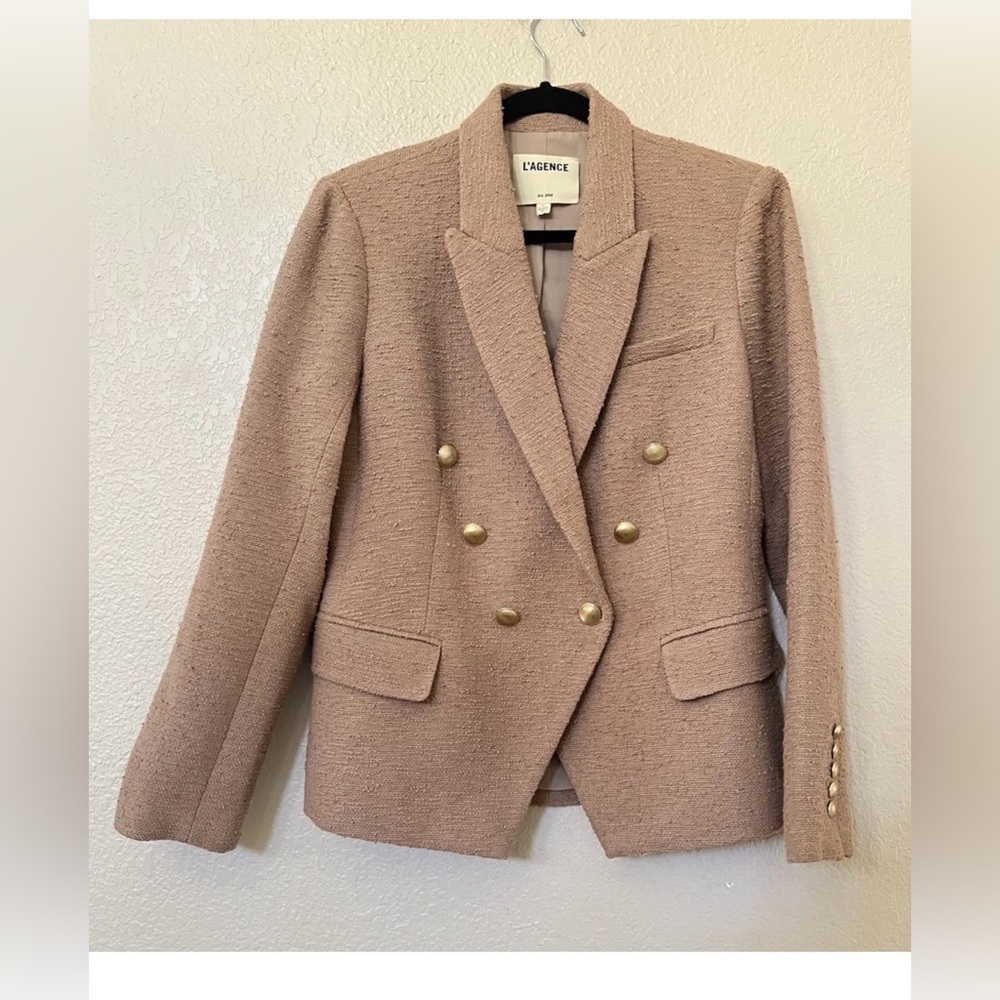 New L'AGENCE KENZIE DOUBLE-BREASTED BLAZER In Light Mocha Sz 10 $595 - Picture 2 of 8
